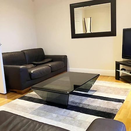Central Chester Bedrooms 외부 사진