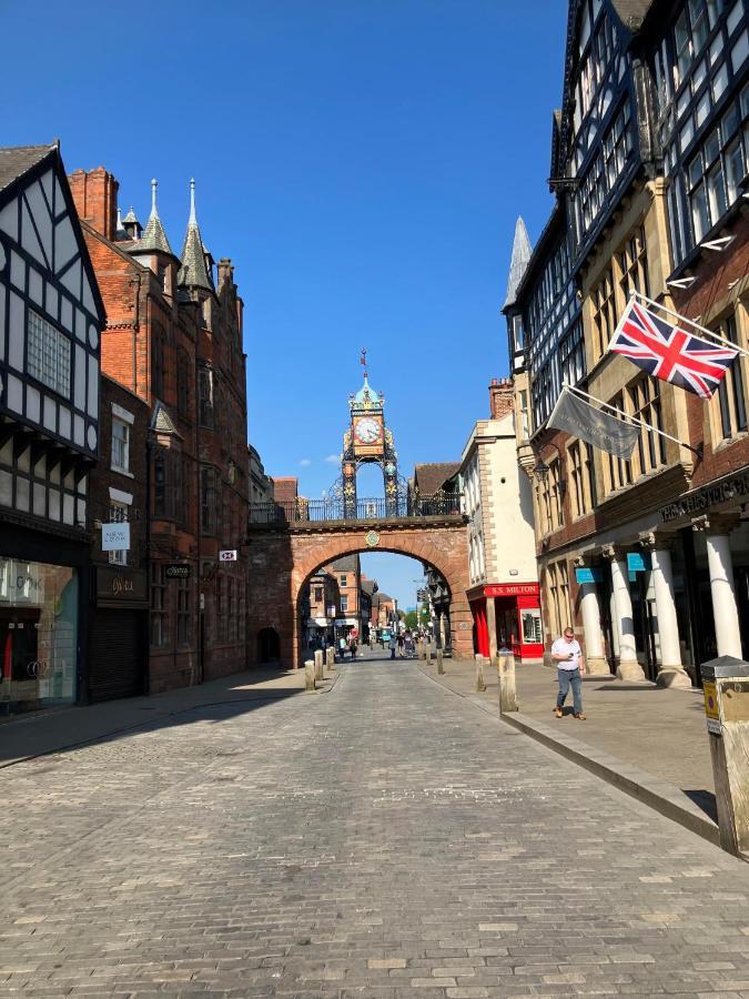 Central Chester Bedrooms 외부 사진